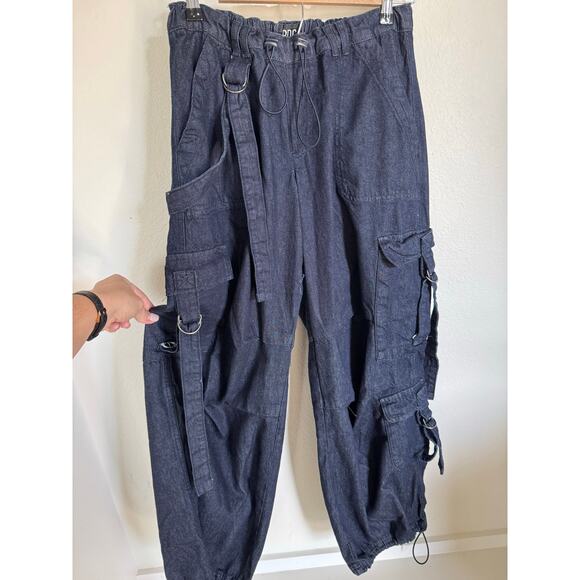 BDG Strappy Cargo Jean Dark Wash Size Medium Baggy Oversize Y2K - Picture 5 of 14